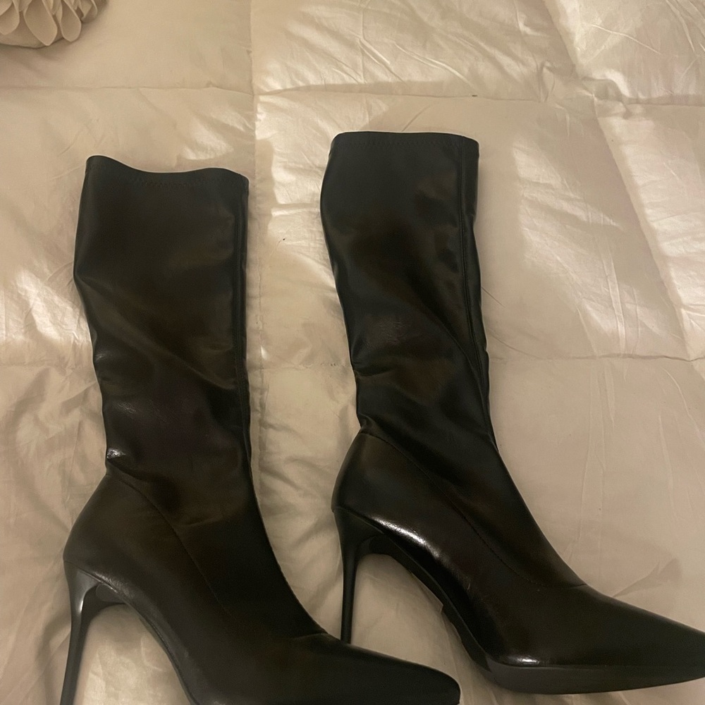 Black boots spike heel toe. Pull on. New